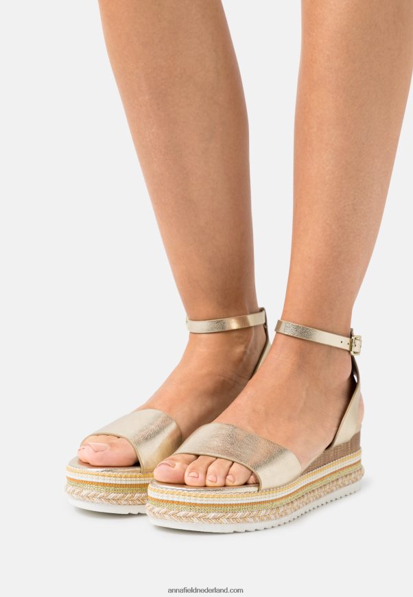 Plateau sandalen goud deals